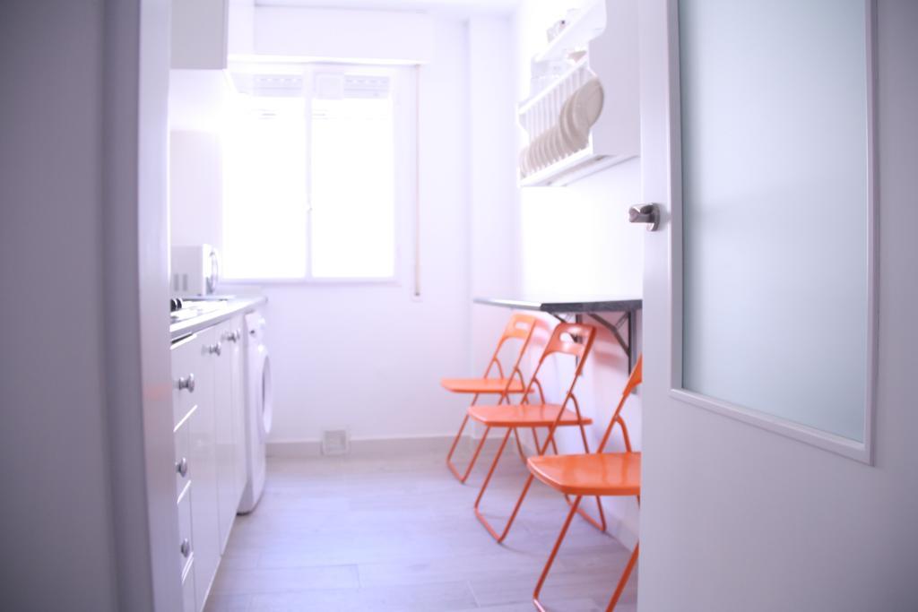 Apartamento Orange Triana Centro Севілья Екстер'єр фото